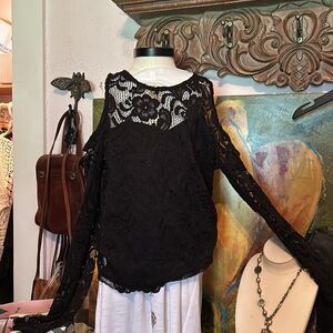 # 69  Gorgeous, black lace top